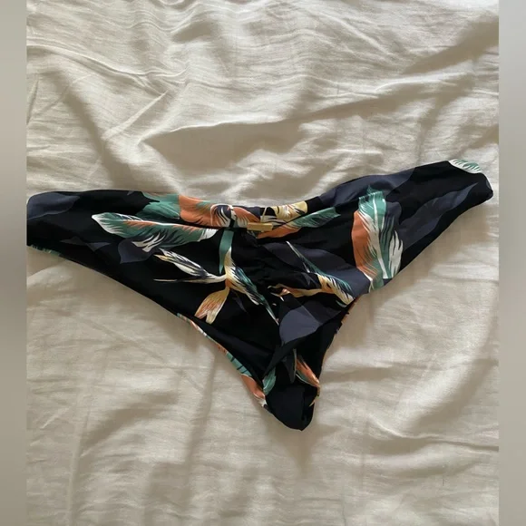 Roxy bikini - Picture 3 of 6